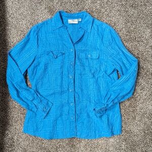 100% linen Studio works women's size small, 100% linen blue button-up blouse